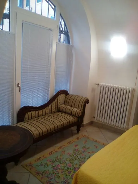 Casa Portici Daire Torri Del Benaco