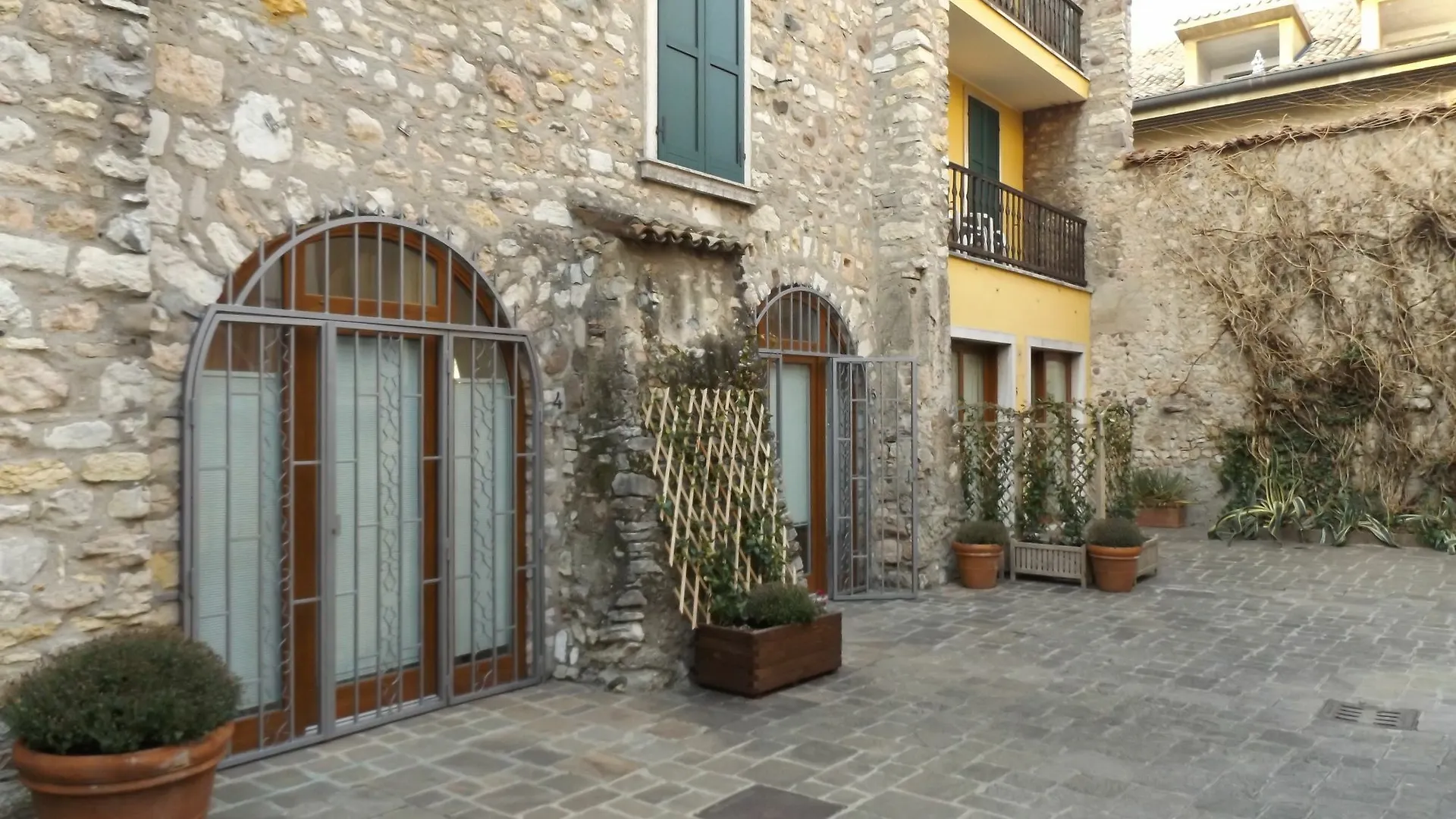 Appartamento Casa Portici Torri Del Benaco
